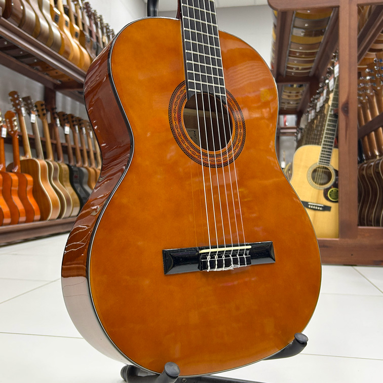 Naranda CG220-44 — Классическая гитара (верхняя дека)