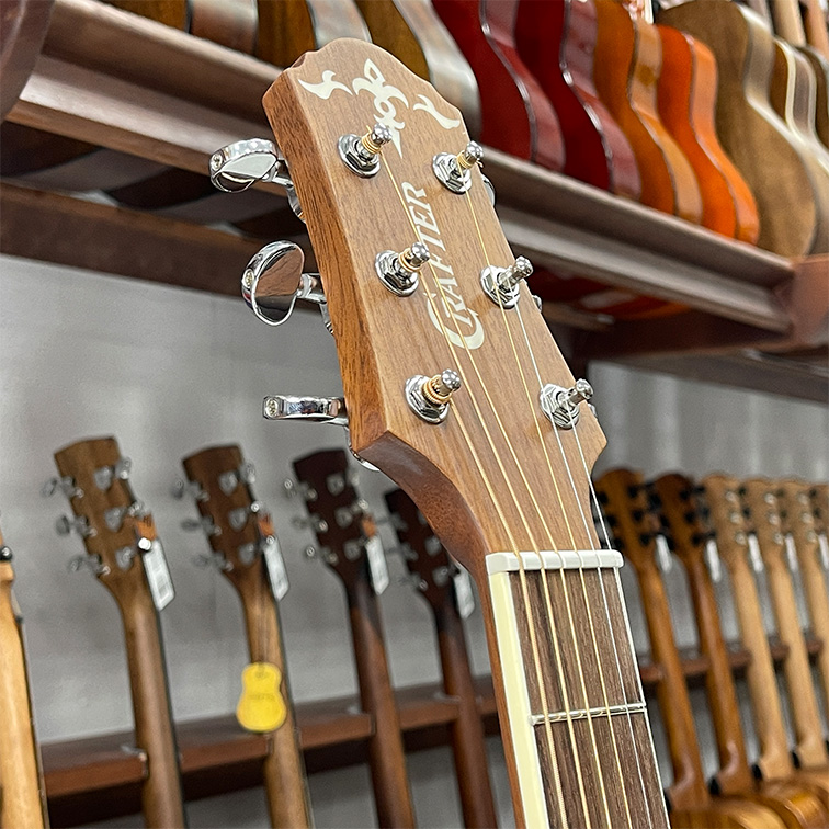 Crafter D-7/NC VVS — Акустическая гитара с чехлом (голова грифа)