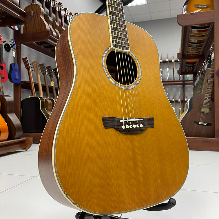 Crafter D-7/NC — Акустическая гитара с чехлом (верхняя дека)