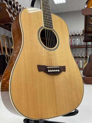 Crafter D-8/NC — Акустическая гитара с чехлом (верхняя дека)