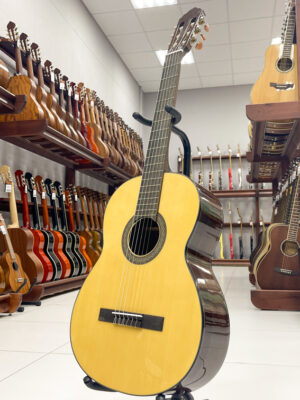 Cort AC150-NAT 4/4 — Классическая гитара