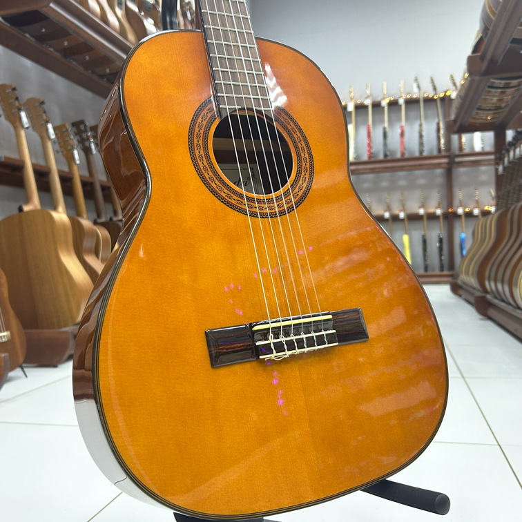 Naranda CG320-3/4 — Классическая гитара (верхняя дека)