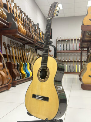 Martinez Standard MC-88S-SEN 7/8 — Классическая гитара