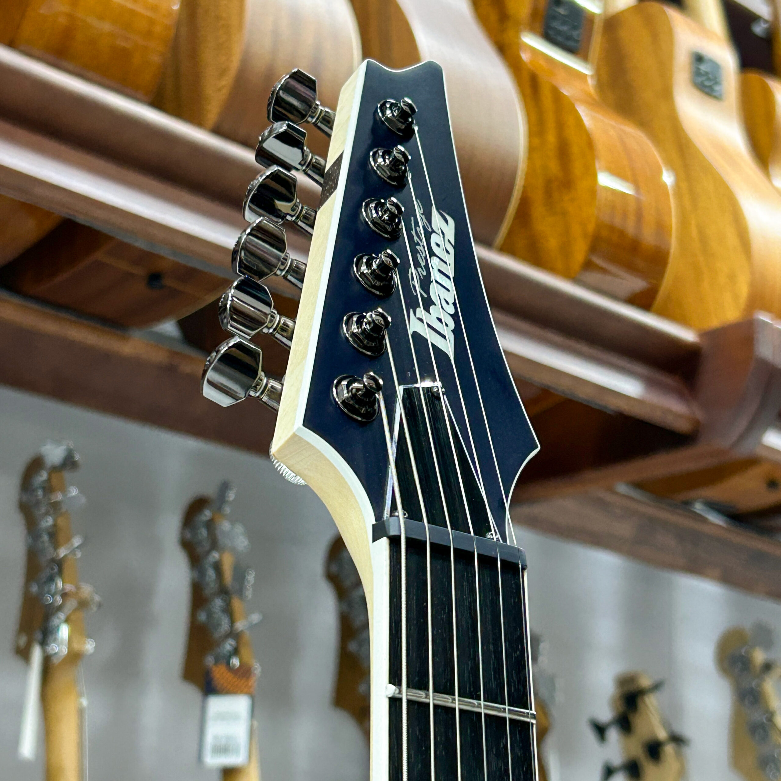 Ibanez Prestige RG5121R-DBF (голова грифа)