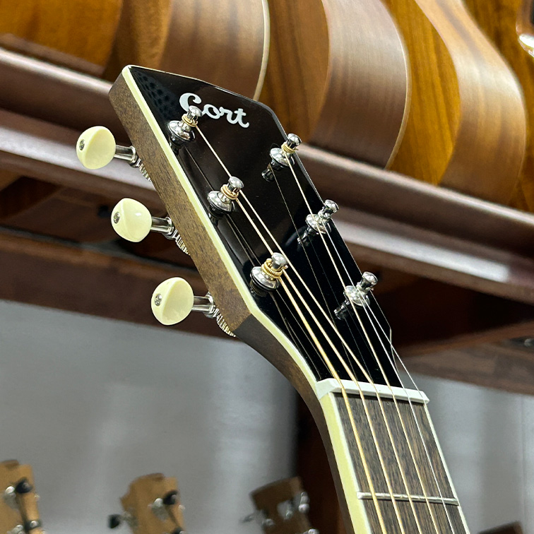 Cort Exotic-GA-Walnut-SS (голова грифа)