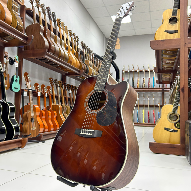 Cort MR500E-BR — Электро-акустическая гитара
