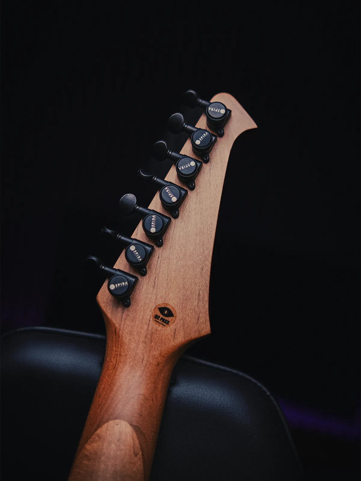 Spira S-457 TPP — Электрогитара 7 струн (колки)